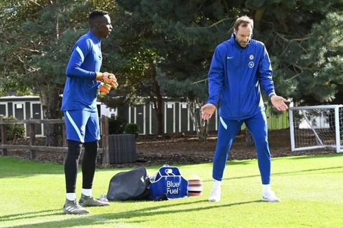 Huyền thoại Petr Cech có tên trong danh sách đăng ký thi đấu ở Premier League của Chelsea mùa giải 2020-2021