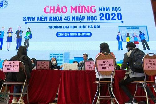 Tân sinh viên ngành Luật cần làm gì để vượt qua 4 năm đại học?
