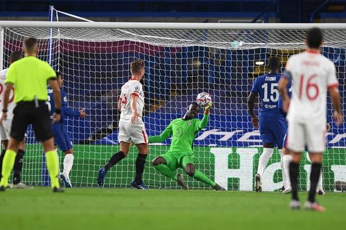 Mendy cứu thua xuất sắc, Chelsea cưa điểm Sevilla