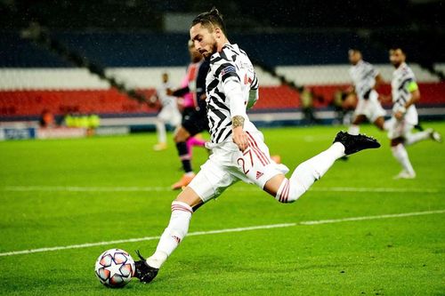 CĐV MU phát sốt với 'vũ khí mới' của Solskjaer