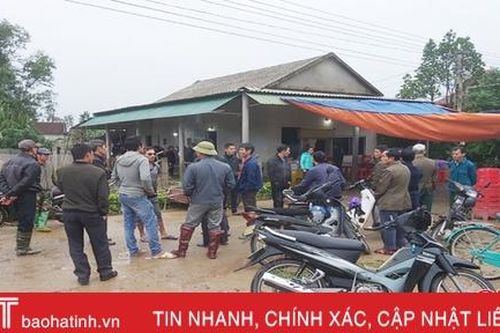 Bé trai ở Cẩm Xuyên bị tử vong trong lúc đi tránh lũ