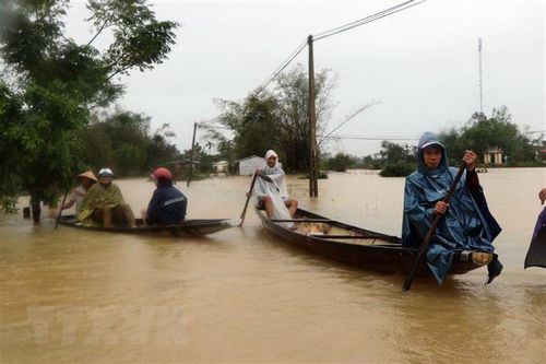 Mưa lũ ở miền Trung đã làm 133 người thiệt mạng và mất tích