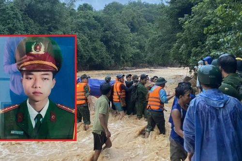 Xẻ rừng, vượt suối đưa thi thể Thượng úy bị lũ cuốn trôi trở về