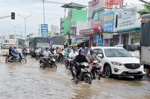 Tăng cường đảm bảo trật tự an toàn giao thông trong giai đoạn thời tiết bất ổn, mưa lớn kéo dài
