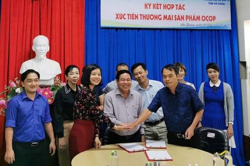 Hợp tác xúc tiến thương mại sản phẩm OCOP giữa An Giang và Đắk Lắk