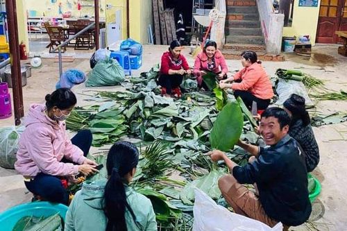 Người dân Đức Trọng chung tay ủng hộ miền Trung