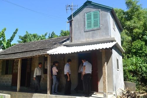 Thừa Thiên – Huế: Người dân an cư trong nhà phòng, tránh bão lũ