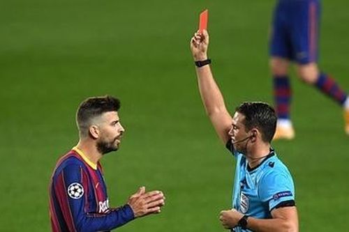 Messi lập kỷ lục nhưng Barca lại chịu thiệt