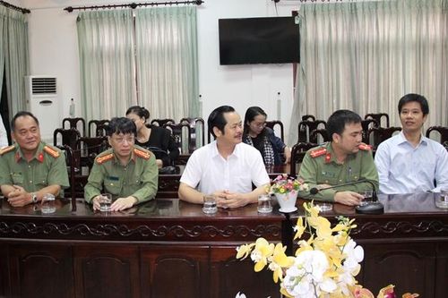 Báo CAND và các doanh nghiệp ủng hộ 1 tỷ đồng hỗ trợ đồng bào ngập lũ ở tỉnh Thừa Thiên Huế