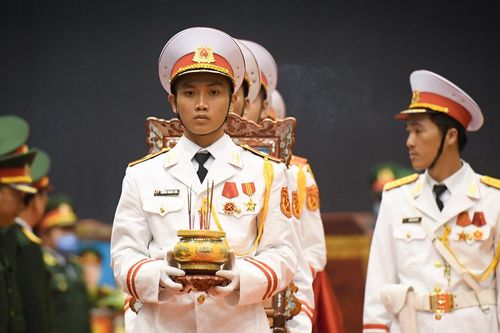 Người dân Quảng Trị tiễn đưa 22 quân nhân Đoàn 337