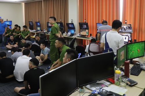 Hơn 100 công an triệt phá đường dây đánh bạc
