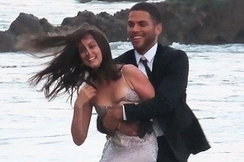 'Bond girl' Ana de Armas chụp ảnh tình cảm với người mẫu nam