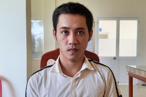 Bắt giam thanh niên đánh công an xã
