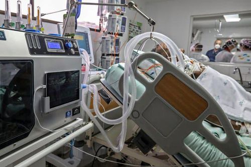 Dịch Covid-19 tiếp tục tăng tốc ở Pháp