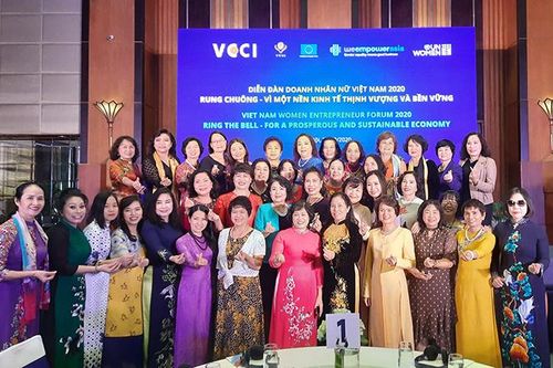 Gần 200 đại biểu dự Diễn đàn Doanh nhân nữ Việt Nam 2020