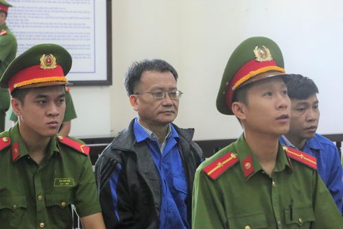 Y án 8 năm tù với cựu Trưởng Phòng Khảo thí, Sở GD-ĐT Hòa Bình