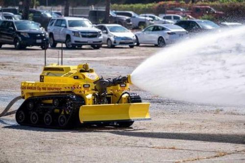 Robot cứu hỏa điều khiển từ xa được triển khai thử nghiệm tại Mỹ