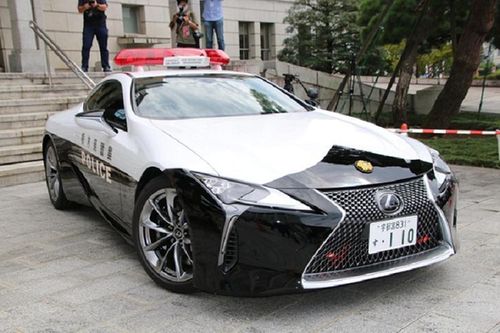 Ngắm xe cảnh sát Lexus LC 500 'sang chảnh' tại Nhật Bản
