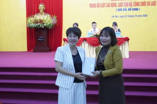 Báo Lao động Thủ đô giải đáp vướng mắc về pháp luật lao động cho công nhân viên chức, người lao động