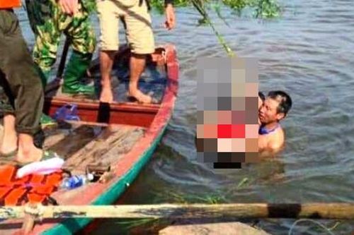 Nam sinh đi đánh cá tử vong dưới dòng lũ