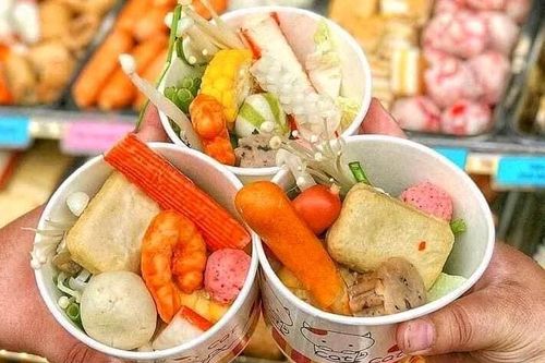 Chớm lạnh, lẩu ly hải sản giá 13.000 đồng lên cơn sốt