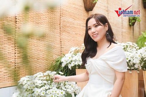 Thùy Chi: 'Trấn Thành áp lực khi hát cùng tôi'