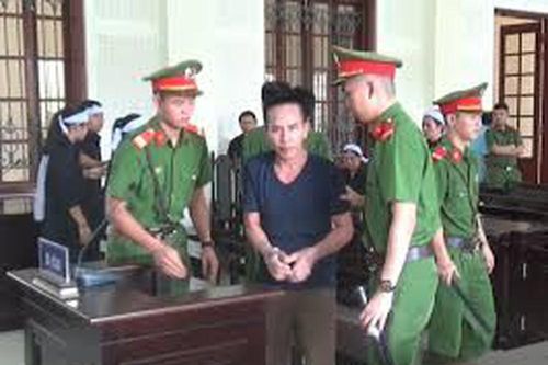 Kẻ dùng búa giết chết tình địch ở Nghệ An xin giảm án