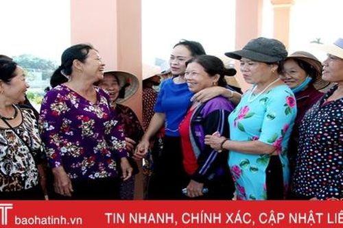 Nhiều tình cảm hỗ trợ đến với người dân vùng lũ