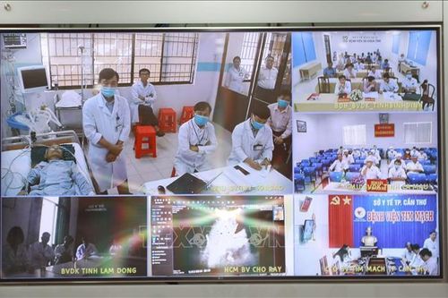 Cần tạo hành lang pháp lý và chuẩn hóa quy trình khám chữa bệnh từ xa