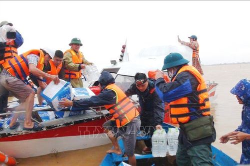 Điện/thư thăm hỏi một số tỉnh miền Trung bị lũ lụt nghiêm trọng