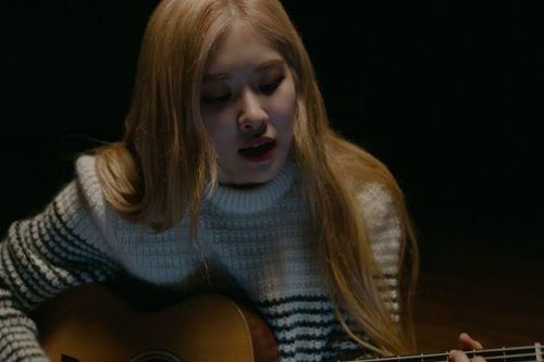 Hành trình âm nhạc 8 năm của Rosé qua bộ phim tài liệu BLACKPINK: Light Up The Sky