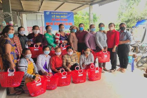 Phụ nữ Châu Thành tích cực bảo vệ môi trường, xây dựng nông thôn mới