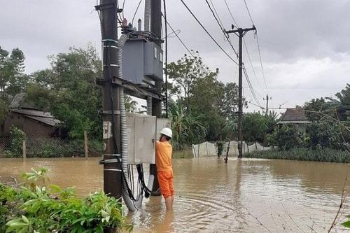 EVN quyên góp ủng hộ 21 tỷ đồng cho đồng bào bị lũ lụt miền Trung