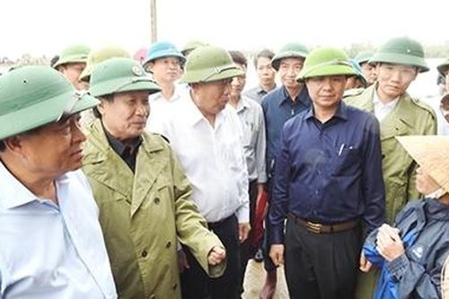 Phó Thủ tướng Thường trực chỉ đạo công tác khắc phục hậu quả bão lụt
