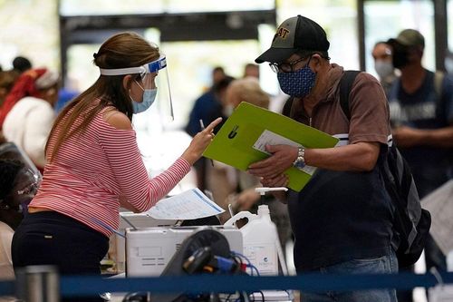 Thư điện tử dọa dẫm cử tri Dân chủ, yêu cầu bỏ phiếu cho Trump