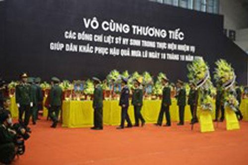 Lễ truy điệu 22 cán bộ, chiến sĩ Đoàn Kinh tế - Quốc phòng 337