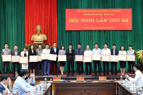 Đổi mới phương thức lãnh đạo, phấn đấu hoàn thành mục tiêu cả năm 2020