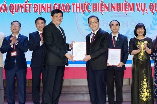 Công bố quyết định công nhận Hội đồng trường và Chủ tịch Hội đồng trường Đại học Y Hà Nội