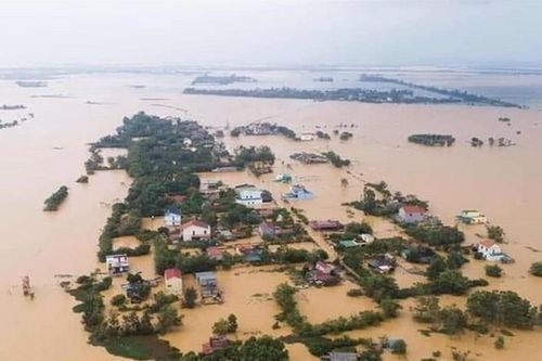 5 trận lũ lụt lớn mà miền Trung phải gánh chịu trong vòng 10 năm trở lại đây