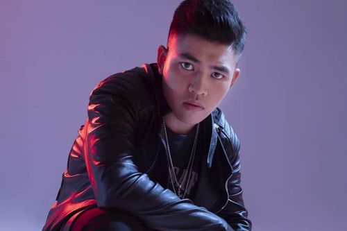 Tez đội Wowy rap 129 từ trong 13 giây