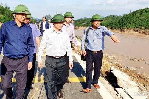Bộ trưởng GTVT: Huy động tối đa nhân lực, vật lực khẩn trương khơi thông Quốc lộ