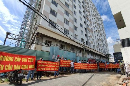 Tân Bình Apartment sai phạm 'chồng chất' thế nào... TP HCM ra tối hậu thư?