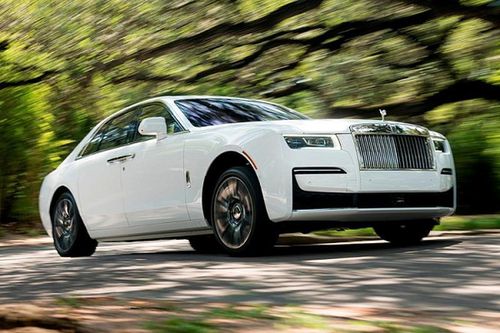 Rolls-Royce Ghost mới khiến người dùng 'phát mệt' vì quá yên tĩnh