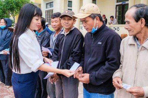 Doanh nhân Phạm Bích Thủy: 'Hướng về miền Trung yêu thương' tại tỉnh Thừa Thiên Huế