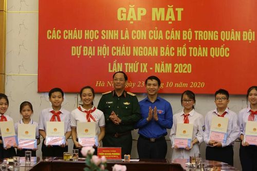 Gặp mặt con của cán bộ, chiến sĩ phục vụ trong Quân đội dự Đại hội Cháu ngoan Bác Hồ