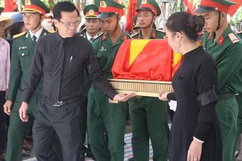 Nghệ An: Trang trọng tổ chức lễ an táng các chiến sỹ hy sinh ở Quảng Trị