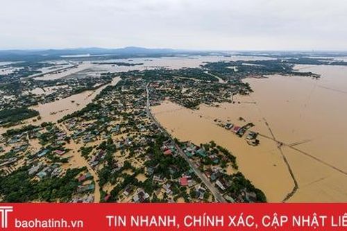 10 xã của Hà Tĩnh vẫn đang ngập trong nước lũ