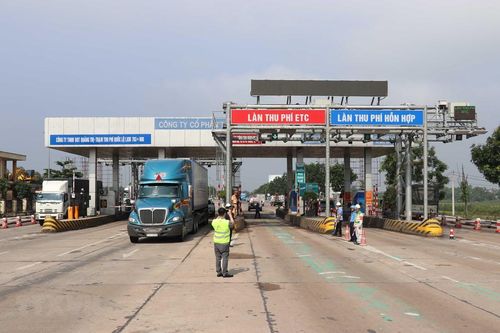 Tạm dừng thu phí BOT Quốc lộ 1 qua Quảng Trị để phục vụ cứu trợ bão lũ