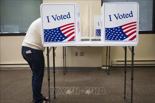 Bầu cử Mỹ 2020: Số phiếu bầu cử sớm gần bằng cuộc bầu cử năm 2016