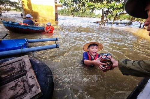 Quảng Bình khẩn trương khắc phục mưa lũ